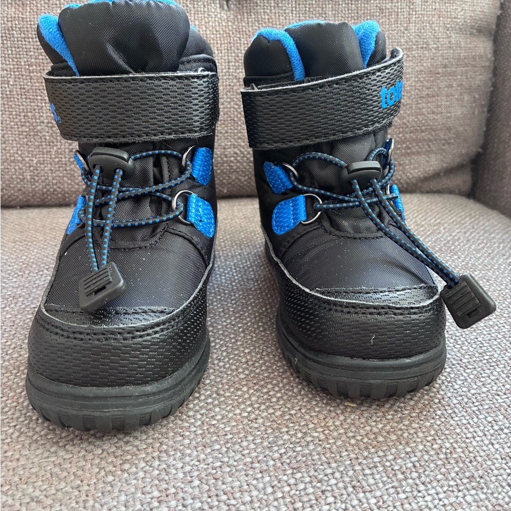 Totes Kids Snow Boots - Picture 4 of 5